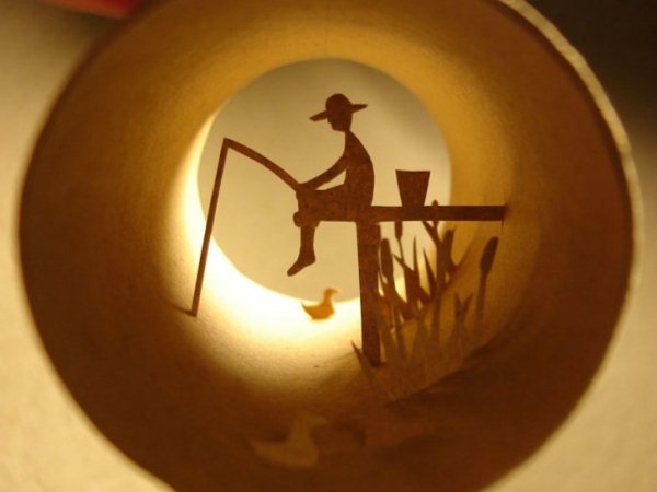 Современное искусство: миниатюрные миры в рулонах из-под туалетной бумаги