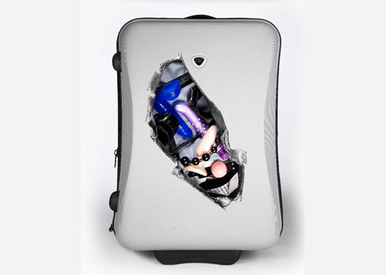 Оригинальные стикеры на дорожный чемодан от Cheeky