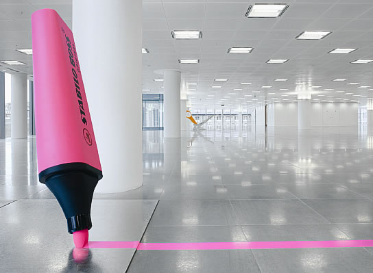 Гигантские канцтовары от агентства Radford Wallis